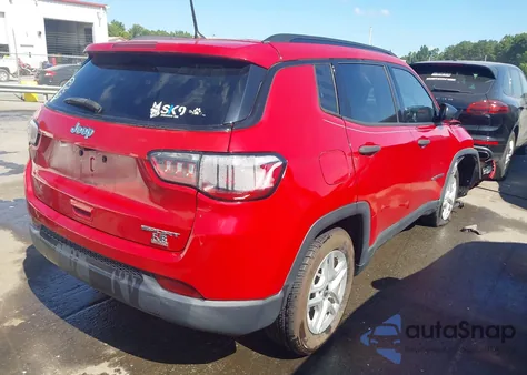 2018 Jeep Compass Sport Fwd из США, поврежденный, VIN 3C4NJCAB2JT133321